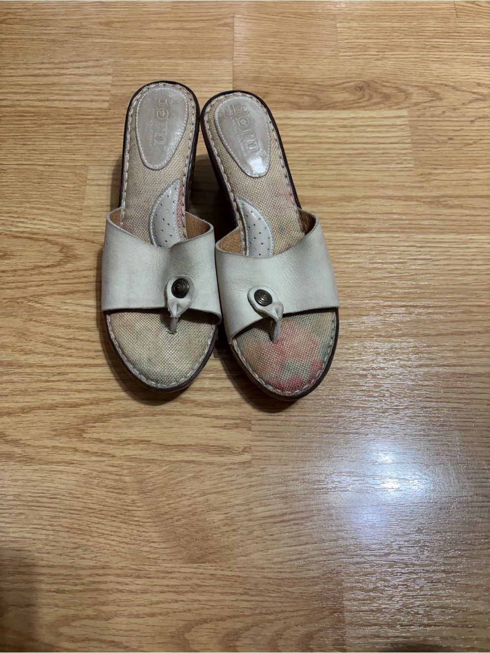 Born Cream Leather Toe-Loop Mules